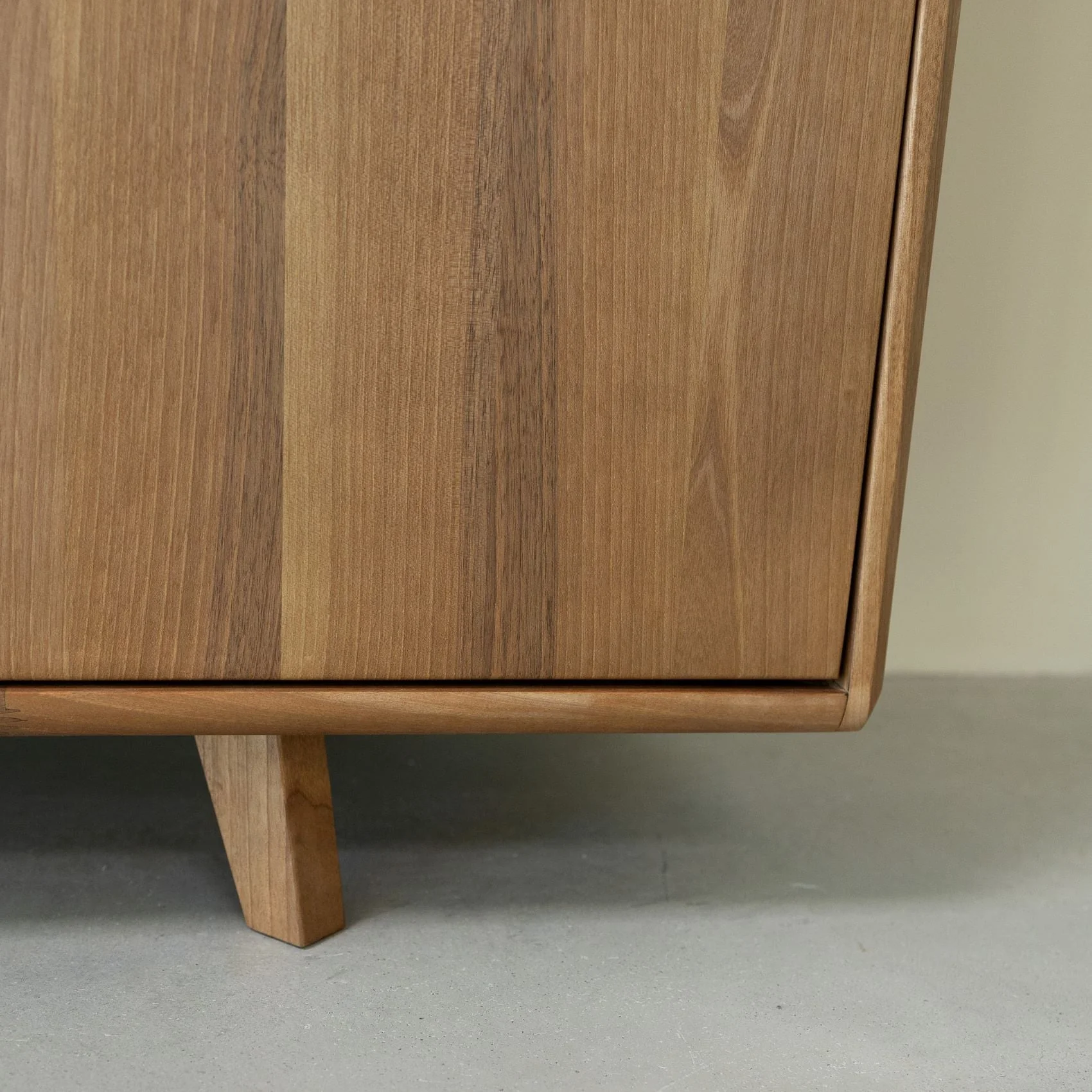 Cómoda de madera maciza SWEDEN 3 | NordicStory - Image 10