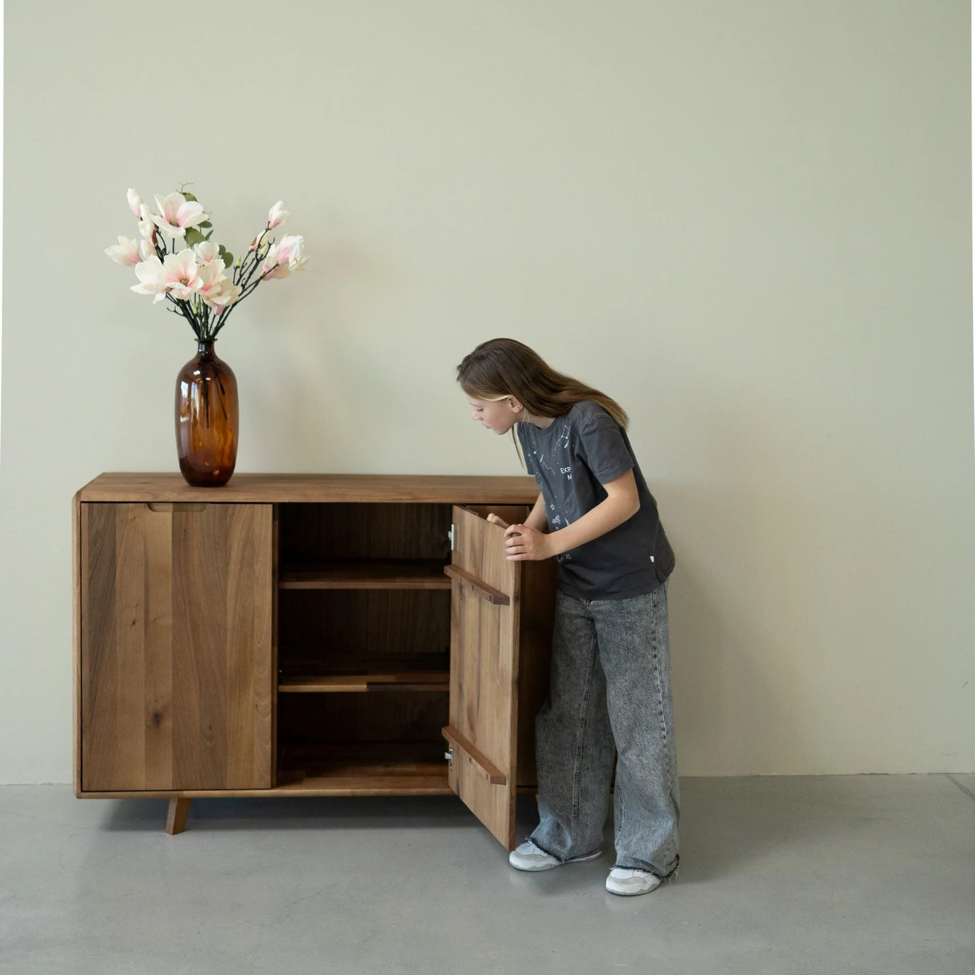 Cómoda de madera maciza SWEDEN 3 | NordicStory - Image 7
