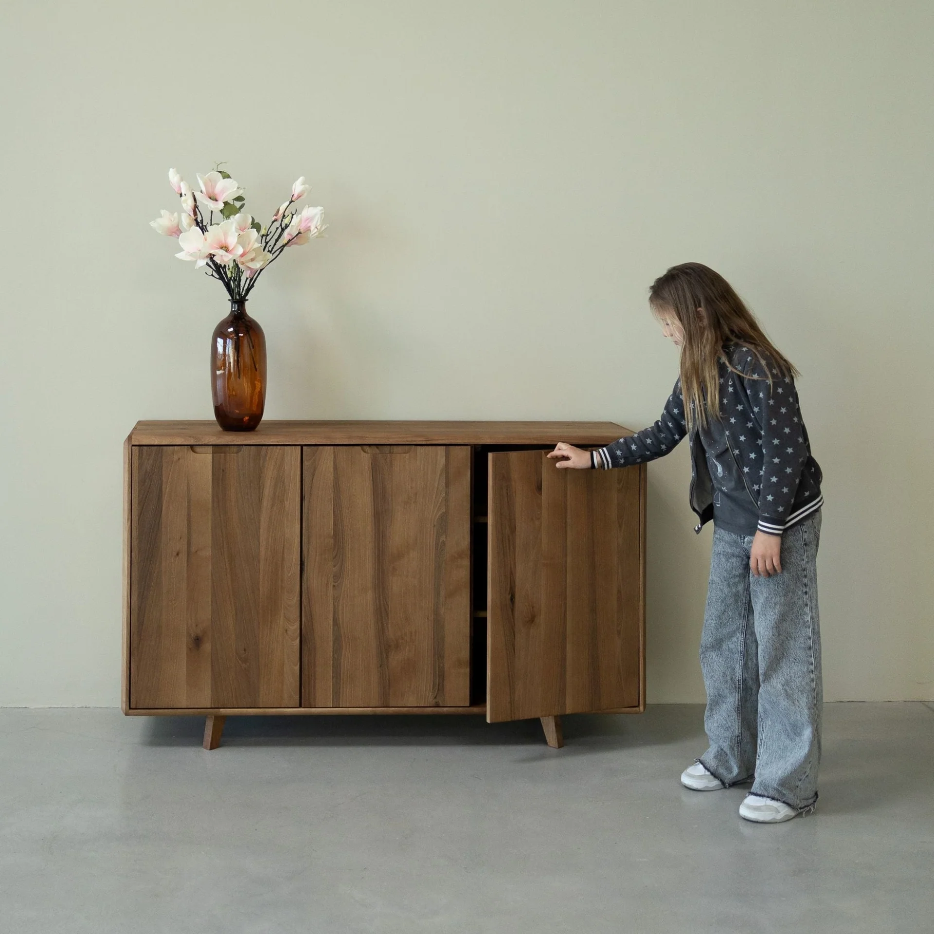 Cómoda de madera maciza SWEDEN 3 | NordicStory - Image 9