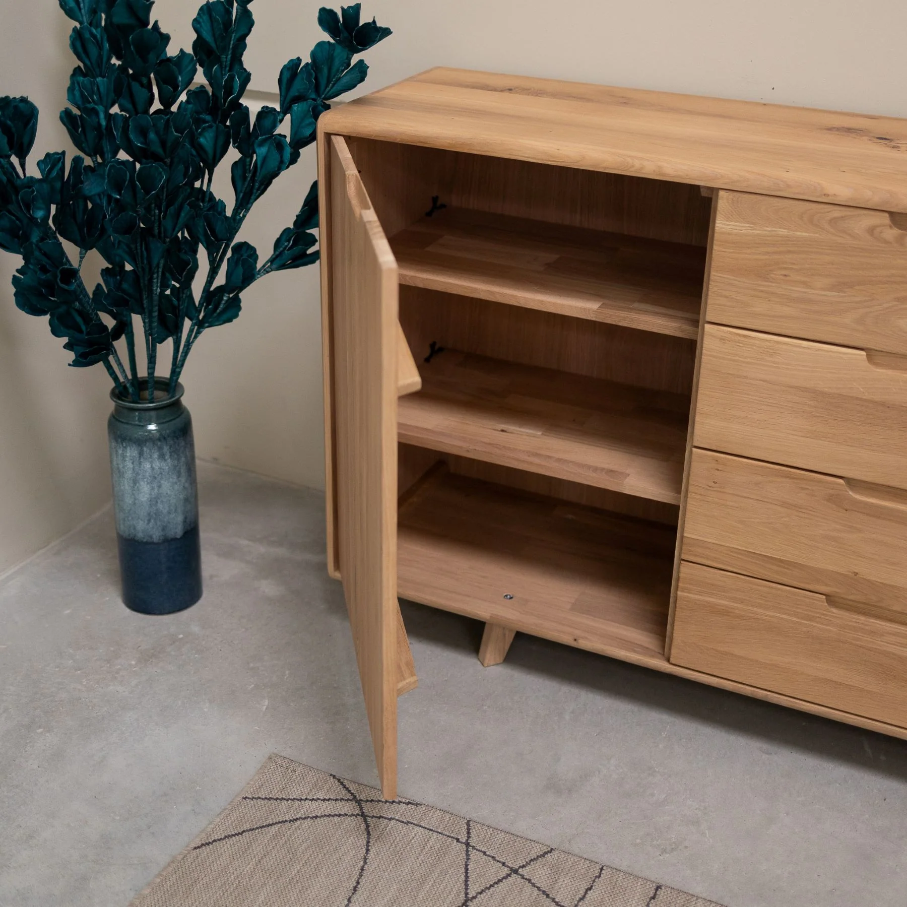 Cómoda de madera maciza SWEDEN | NordicStory - Image 3
