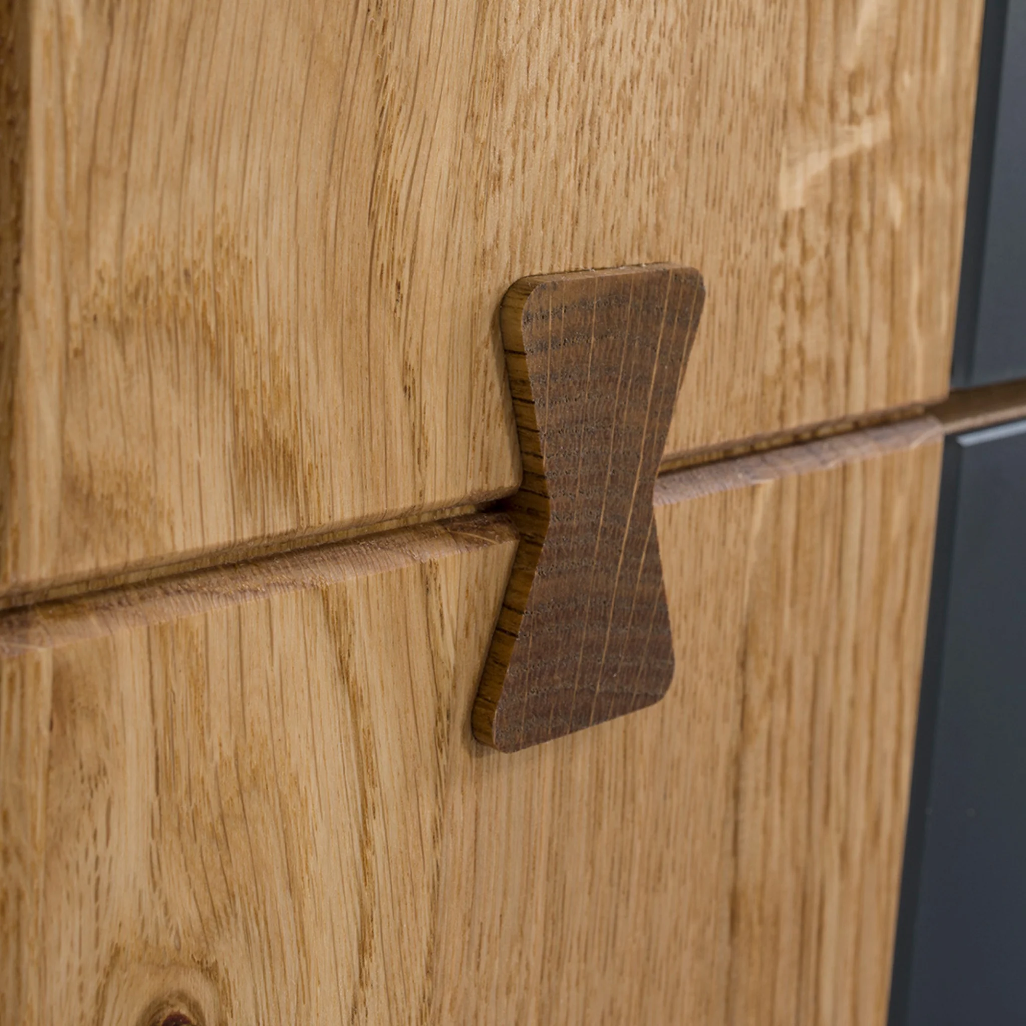 Cómoda de madera roble MINURA 47 | LoftStory - Image 3