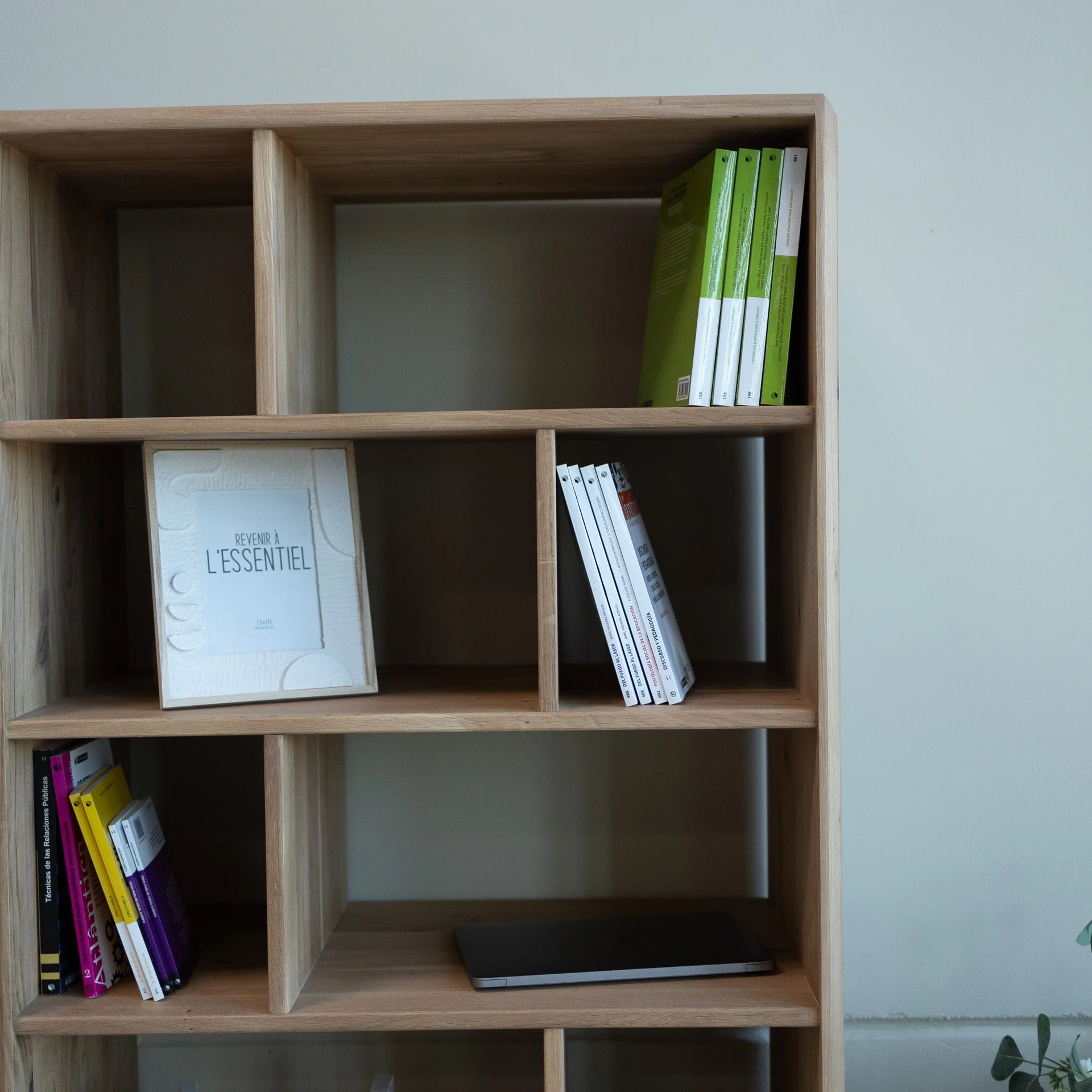 Librería de madera maciza SWEDEN 1 | NordicStory - Image 5