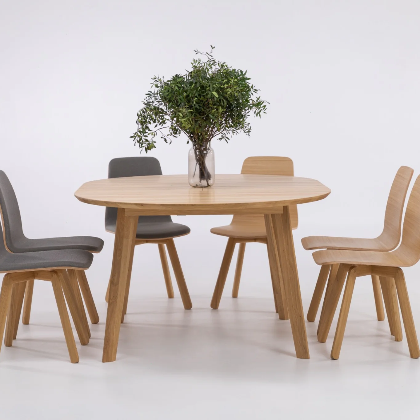 Mesa de comedor extensible redonda de madera maciza haya o roble SAGA | VESKOR - Image 3