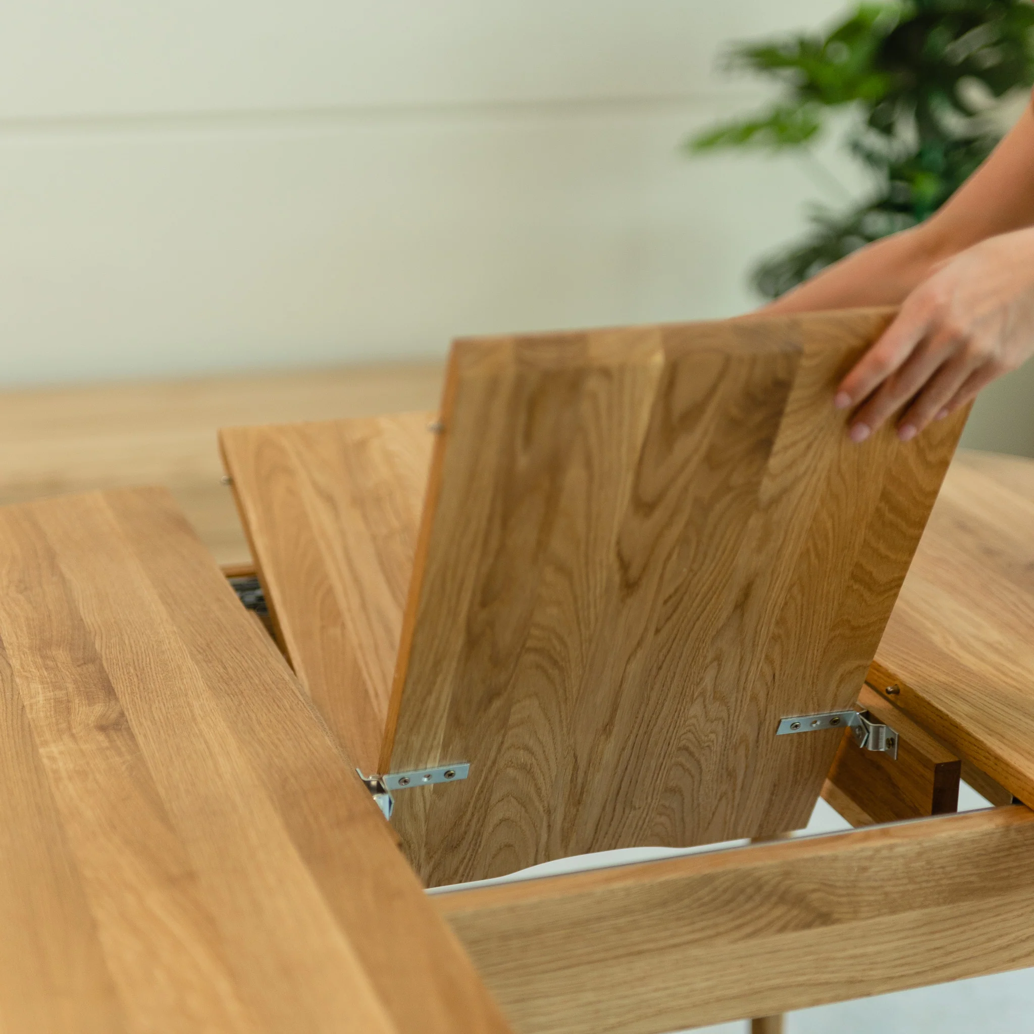 Mesa redonda de comedor extensible madera de roble MALMO | NordicStory - Image 3
