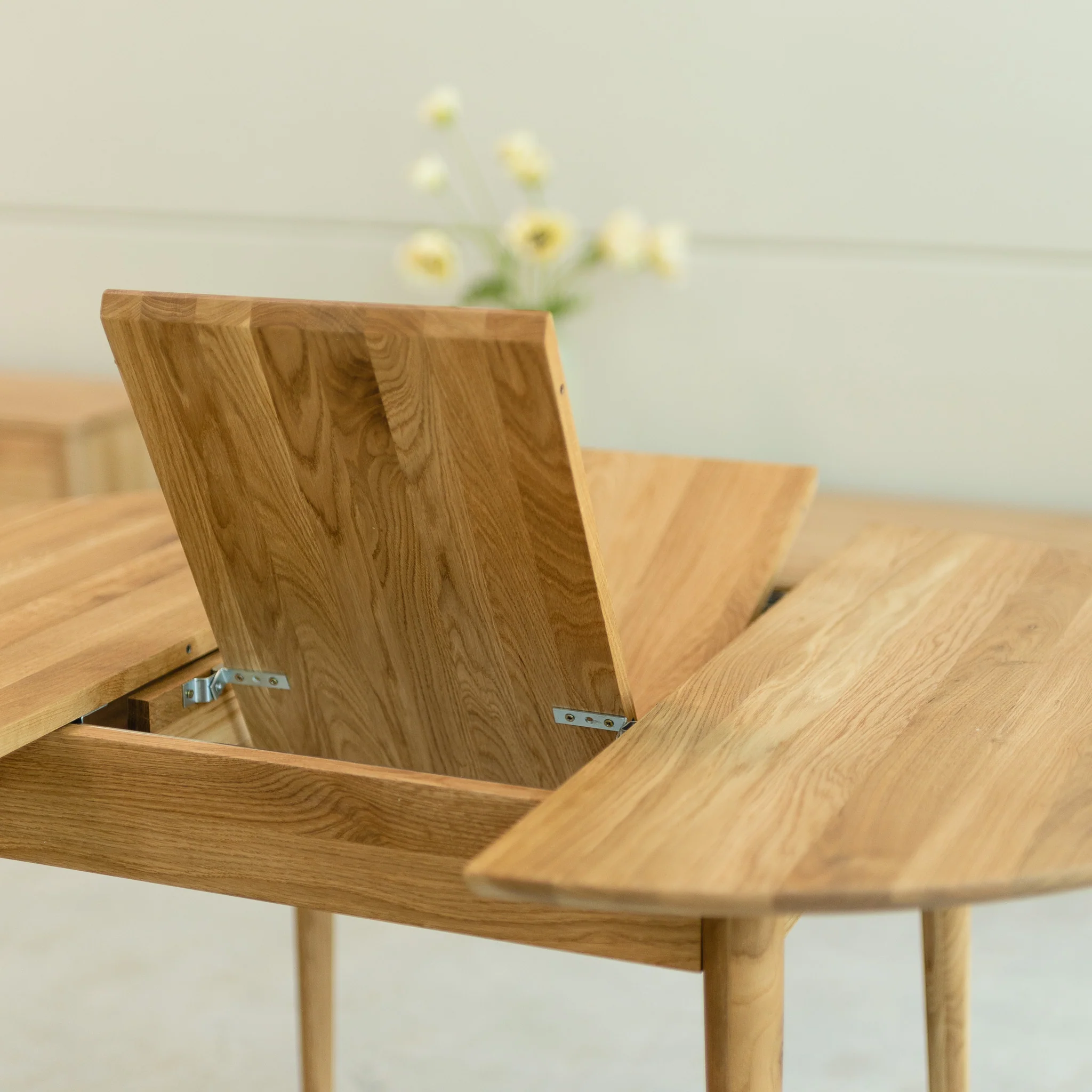 Mesa redonda de comedor extensible madera de roble MALMO | NordicStory - Image 5
