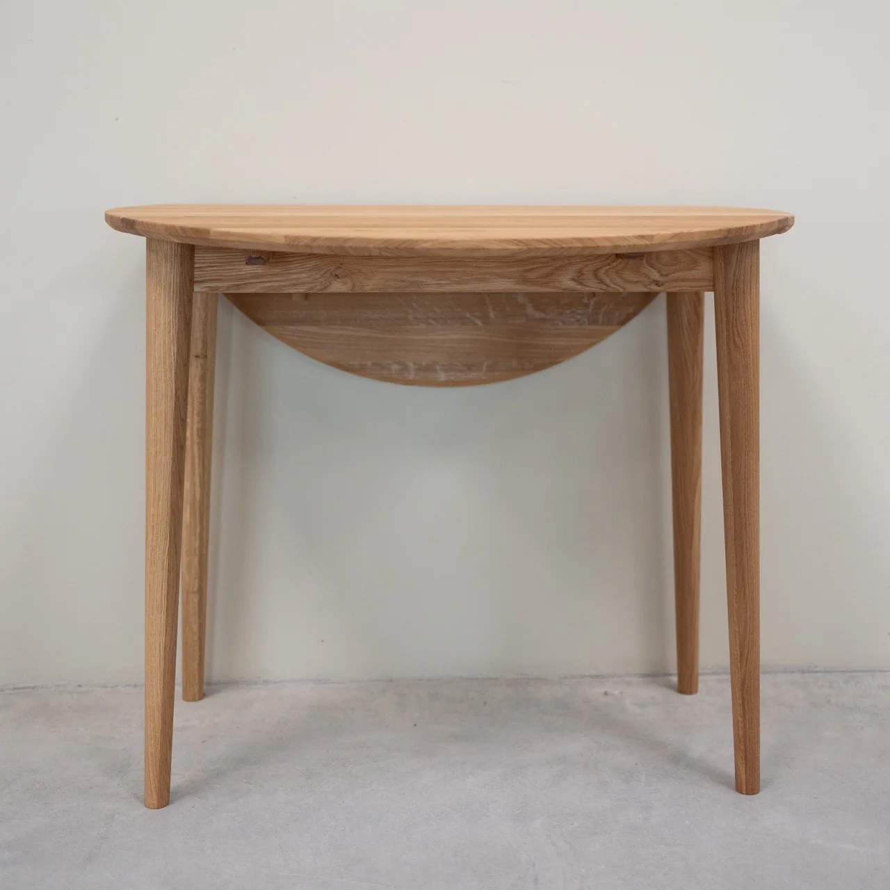 Mesa redonda de comedor extensible madera maciza de roble LUNA | NordicStory - Image 4