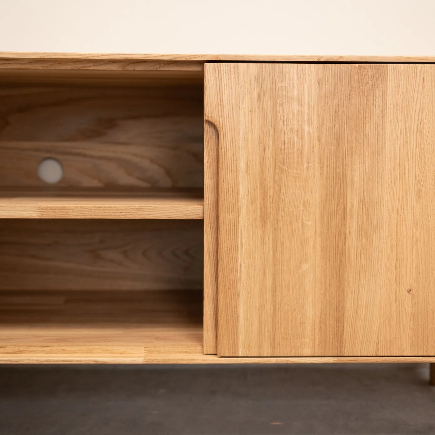 Mueble de TV madera roble AMANDI | NordicStory - Image 5