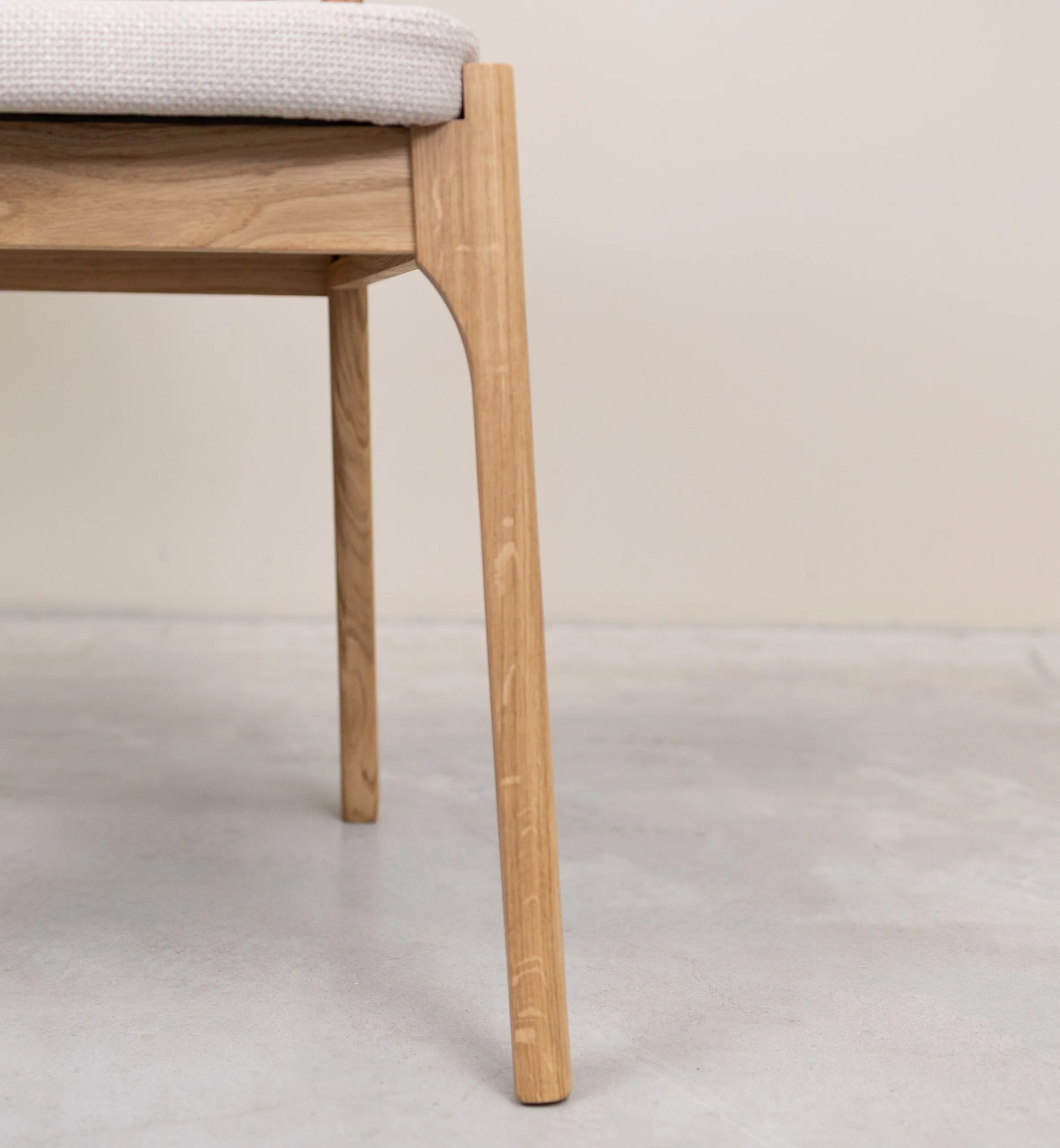 Pack de 2 o 4 Sillas de Madera Maciza de Roble Astrid | NordicStory - Image 5