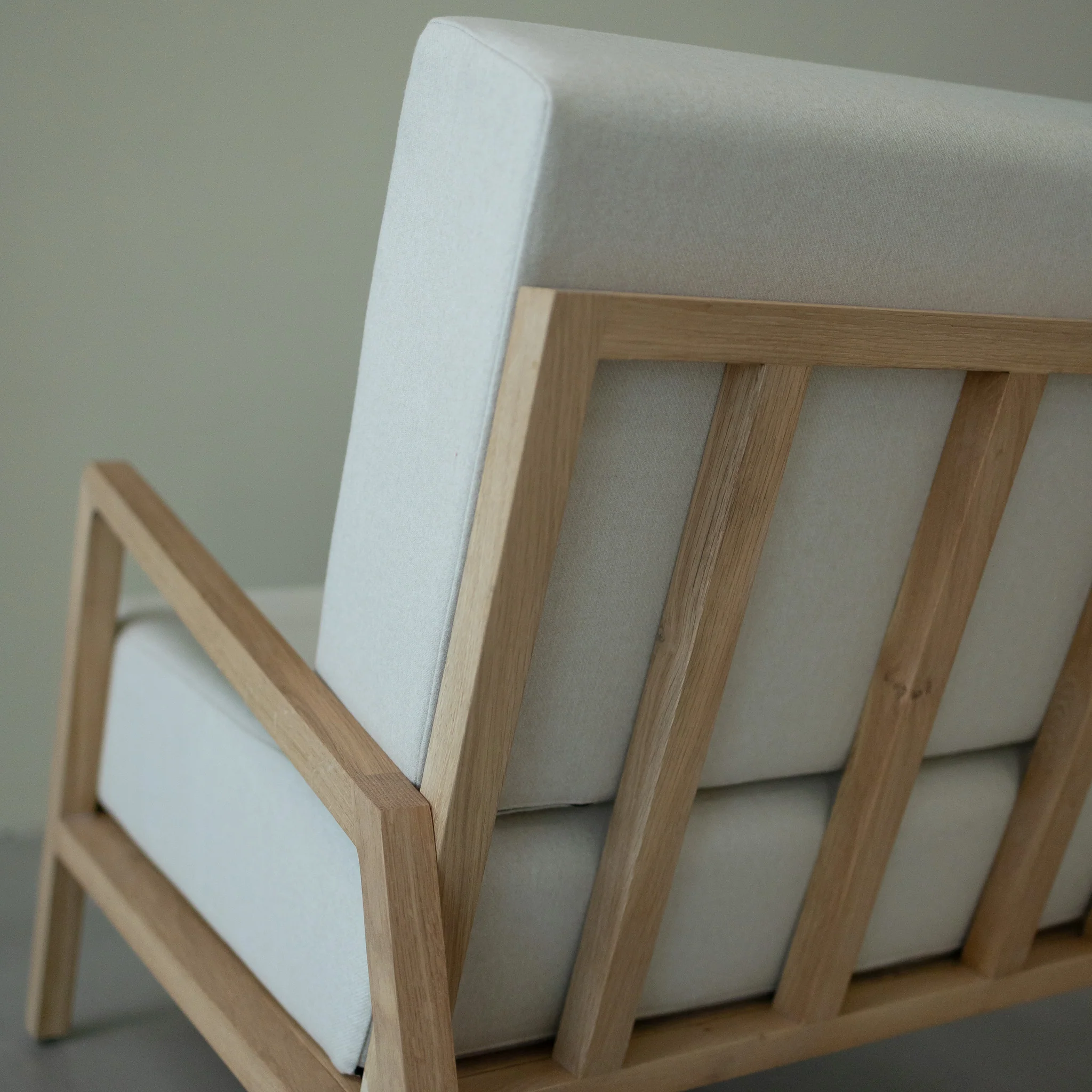 Sillón madera maciza SWEDEN | NordicStory - Image 12