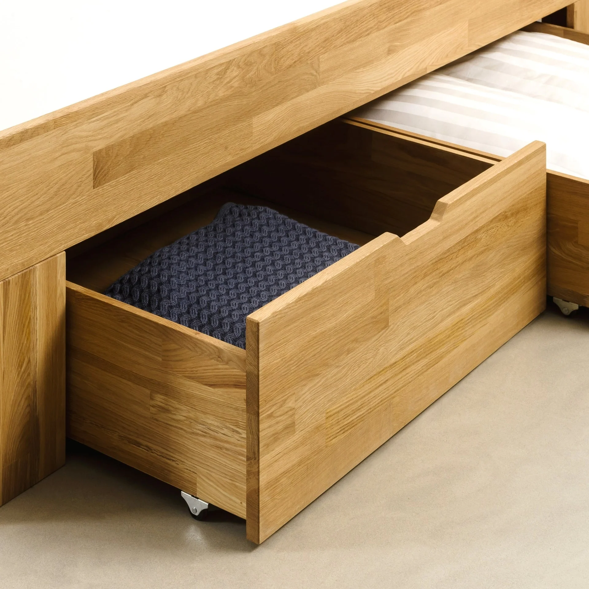 Cama con almacenaje de madera maciza roble UPPSALA | NordicStory - Image 13