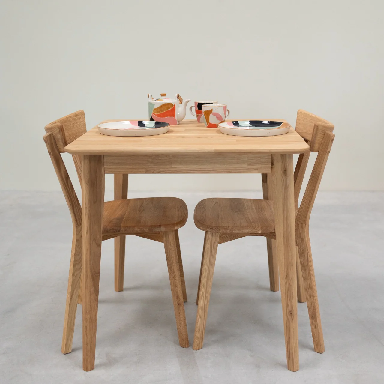 Mesa de comedor cuadrada de madera maciza de roble GUSTAF | NordicStory