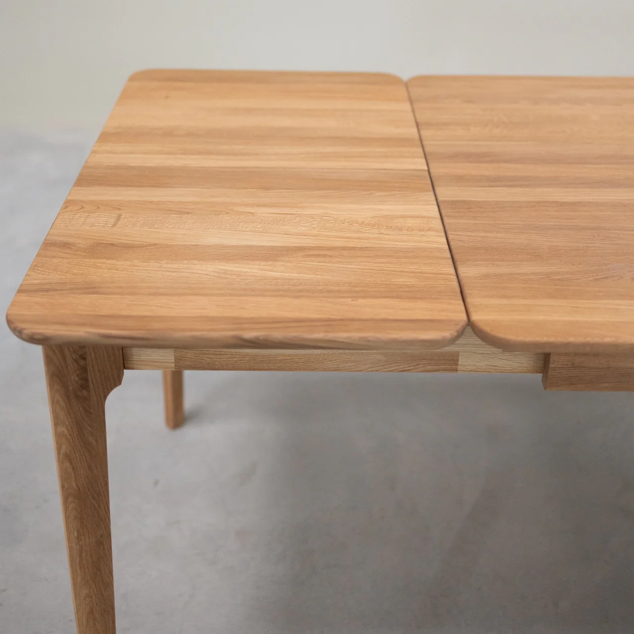 Mesa de comedor extensible de madera maciza roble ASTRID | NordicStory - Image 11