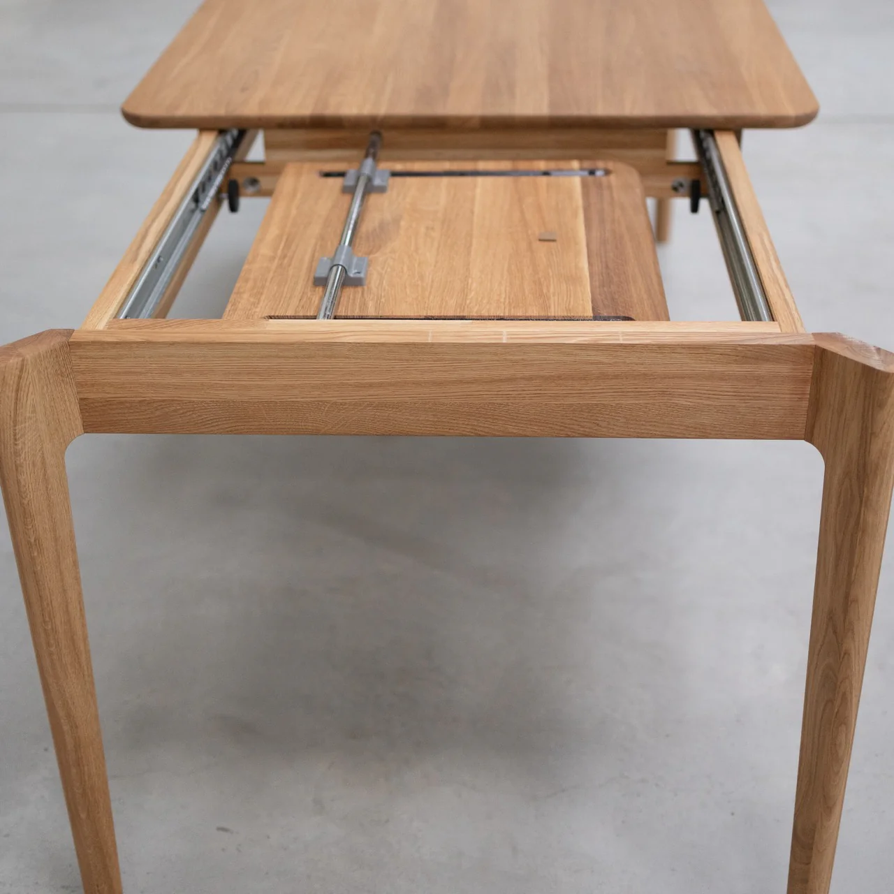 Mesa de comedor extensible de madera maciza roble ASTRID | NordicStory - Image 5