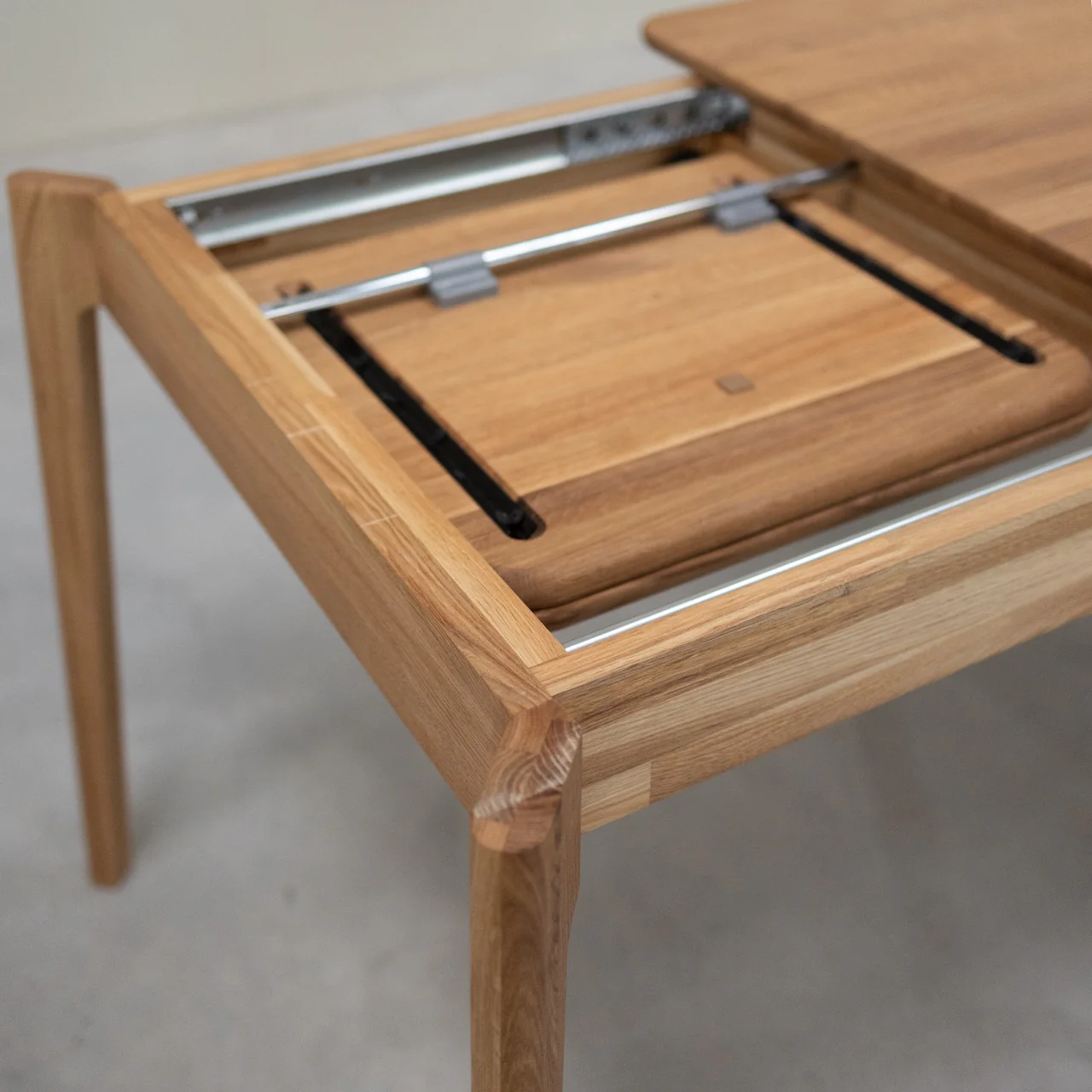 Mesa de comedor extensible de madera maciza roble ASTRID | NordicStory - Image 7