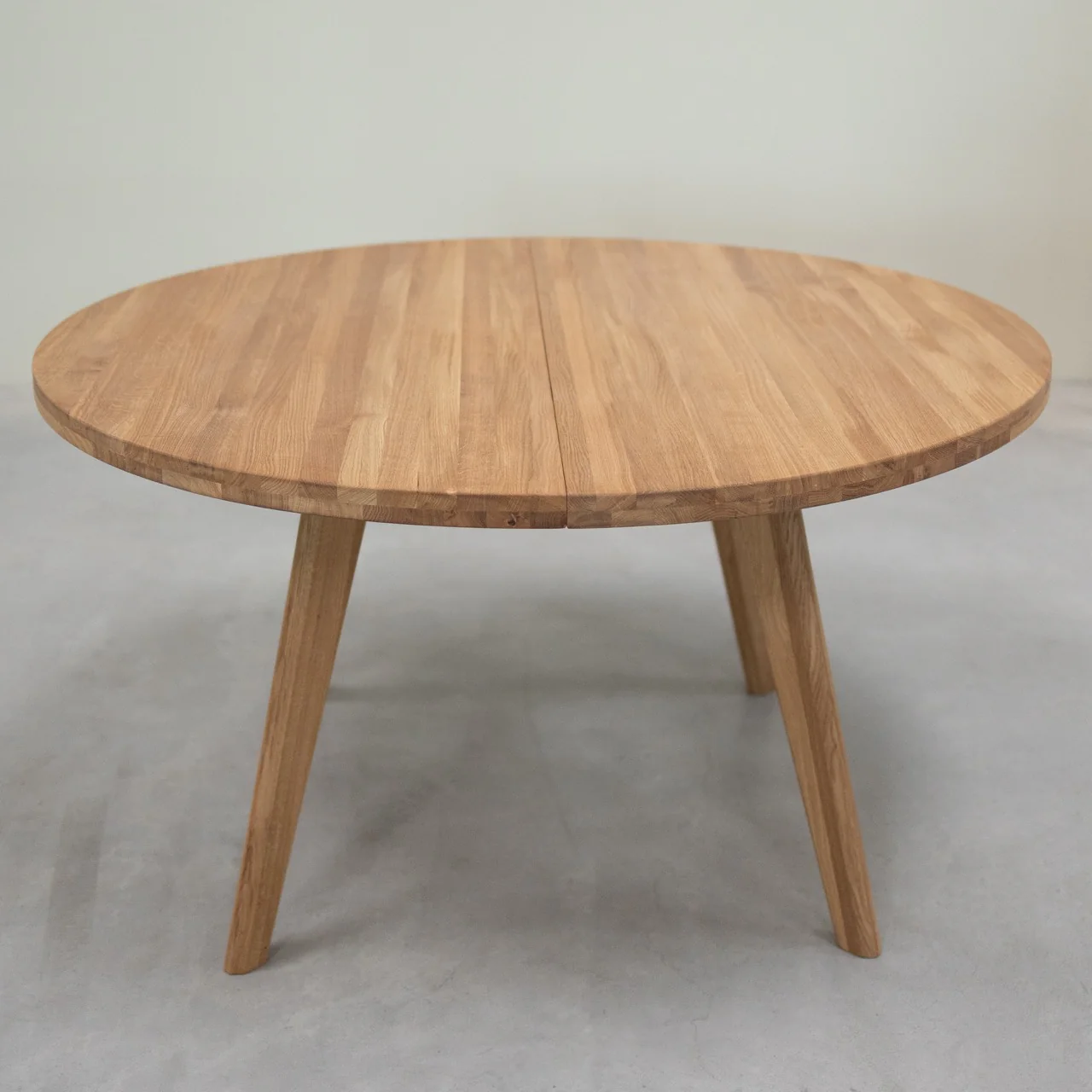Mesa de comedor redonda y extensible de madera maciza de roble LEA | NordicStory - Image 12