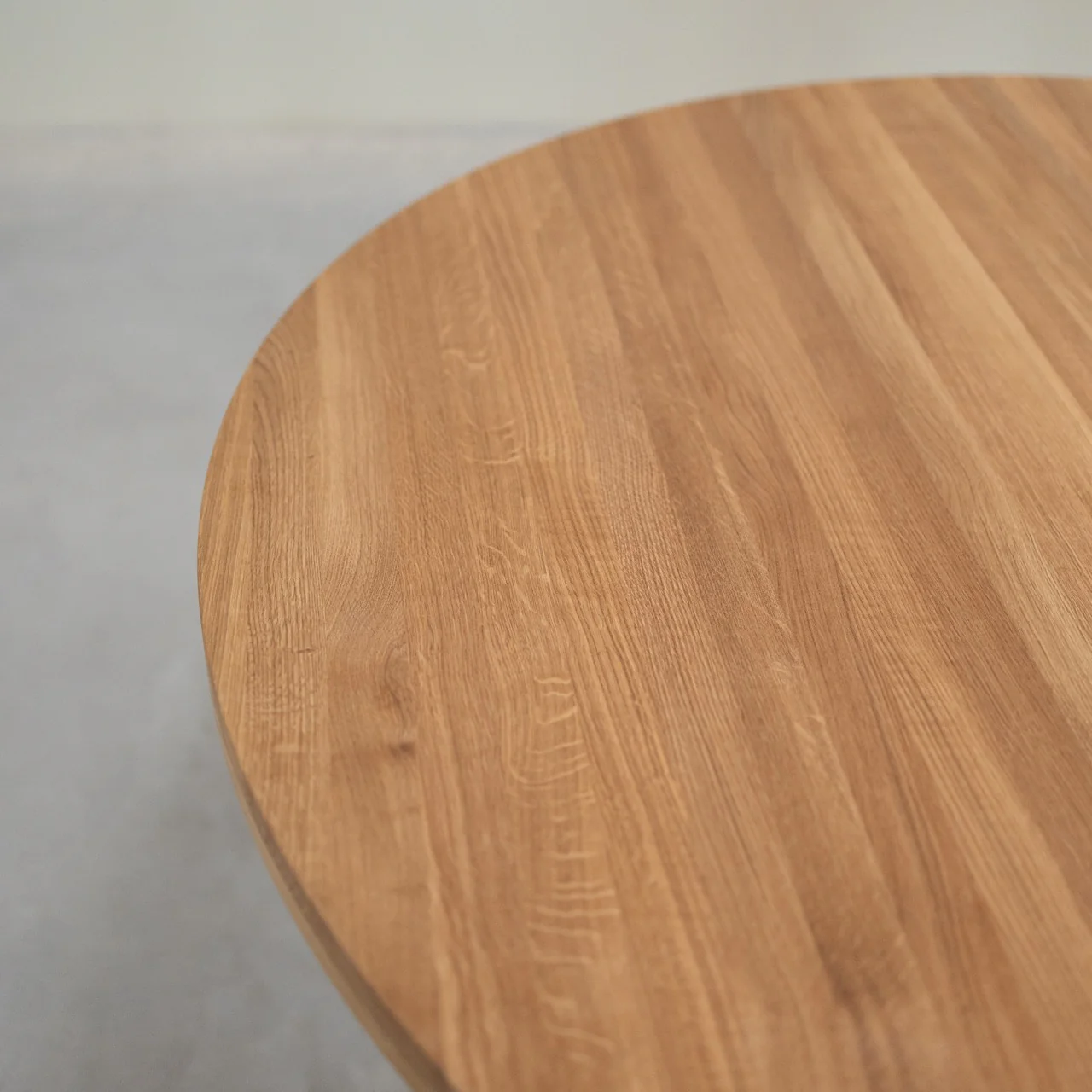 Mesa de comedor redonda y extensible de madera maciza de roble LEA | NordicStory - Image 13