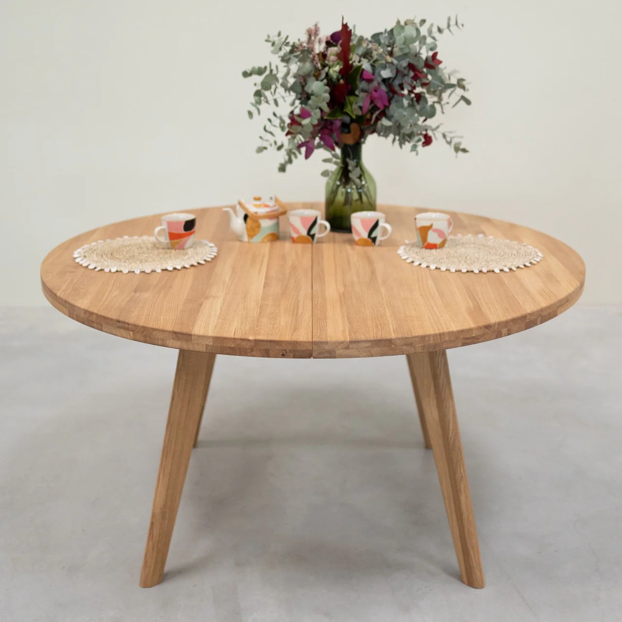 Mesa de comedor redonda y extensible de madera maciza de roble LEA | NordicStory - Image 15