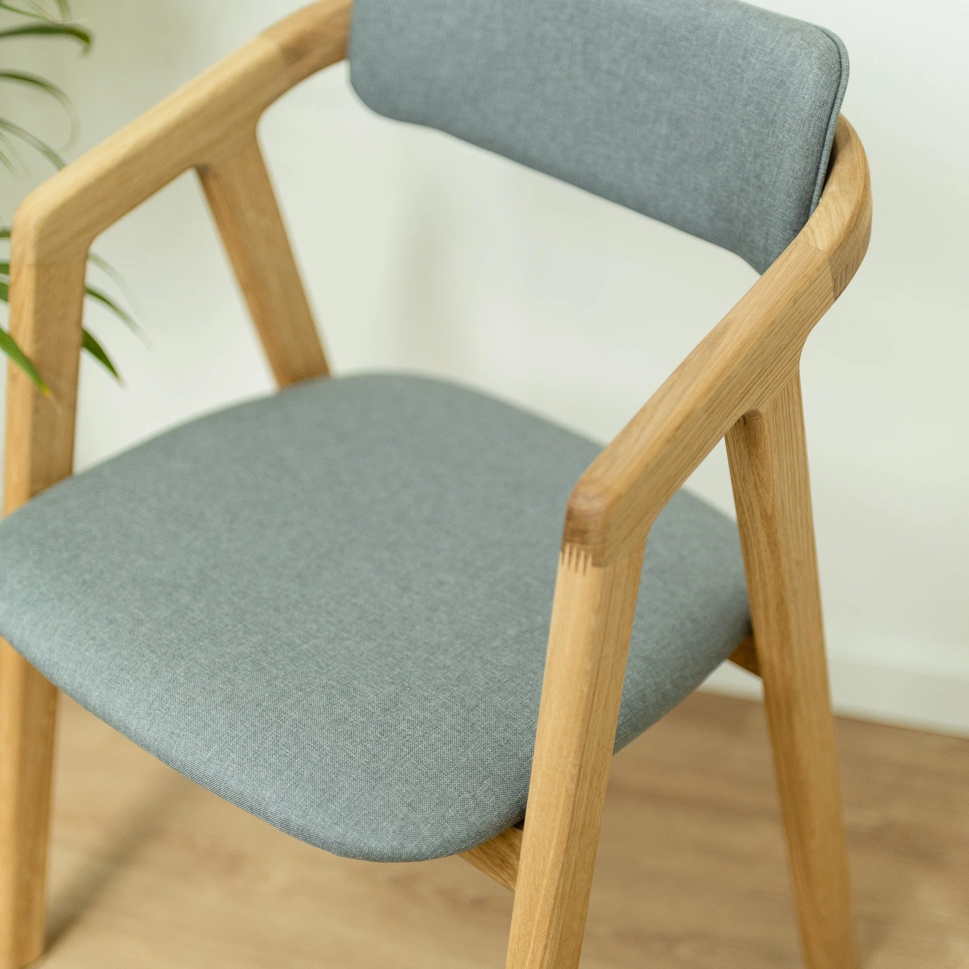 Pack de 2 o 4 Sillas de comedor madera maciza roble tapizadas Soho | NordicStory - Image 13