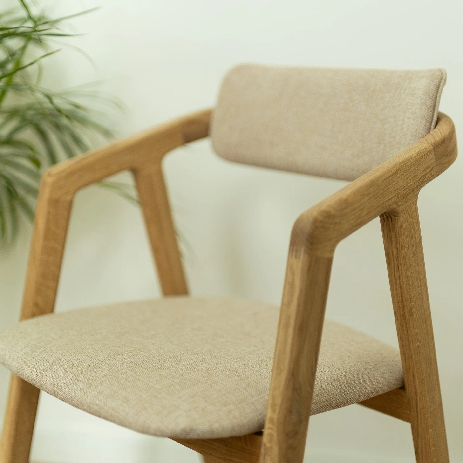 Pack de 2 o 4 Sillas de comedor madera maciza roble tapizadas Soho | NordicStory - Image 6