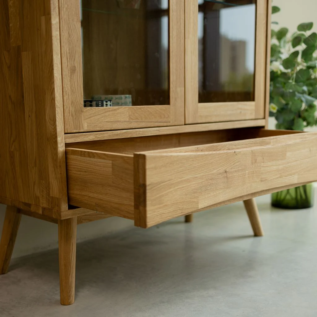 Vitrina de madera de roble MALMO | NordicStory - Image 13