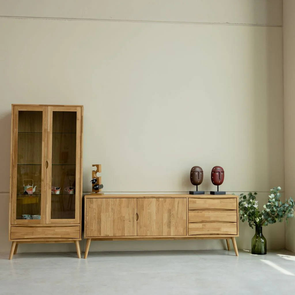 Vitrina de madera de roble MALMO | NordicStory - Image 14